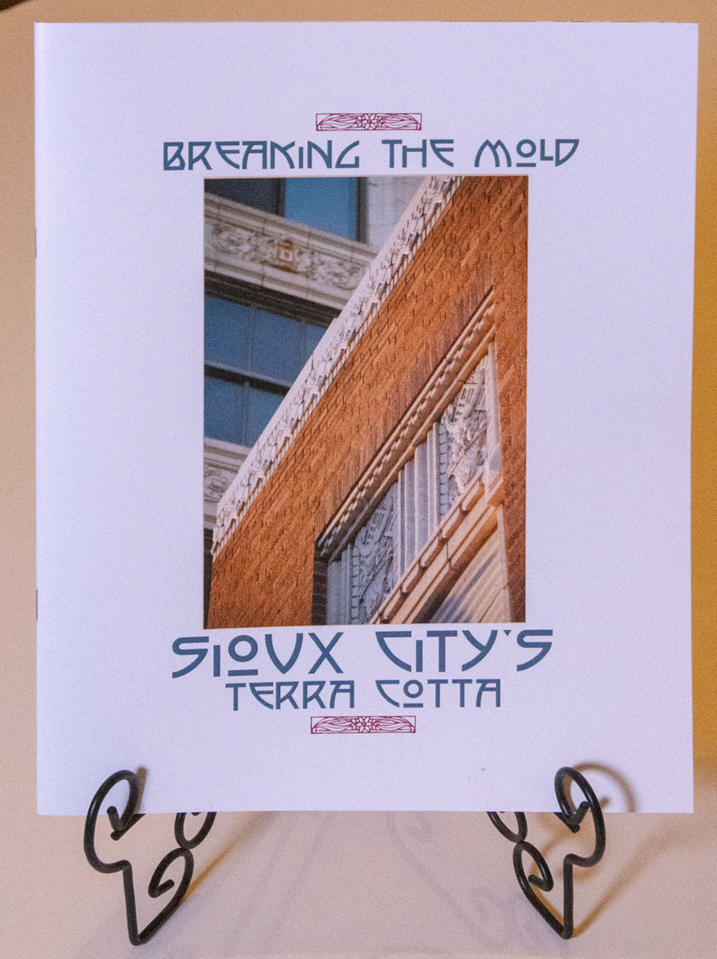 Breaking the Mold - Sioux City's Terra Cotta Book